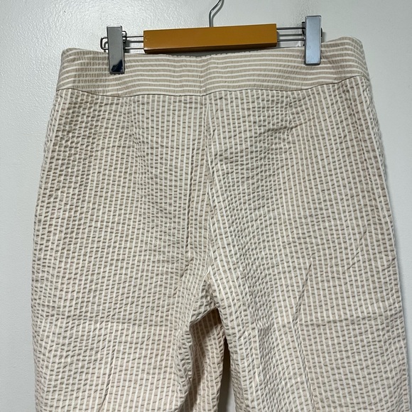 Anne Klein Beige & White Striped Cropped Pants - Size 12 - Picture 7 of 10